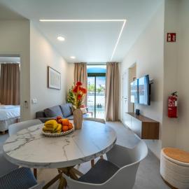 The Simon Residences - Marina Escape, hotel in Olhão