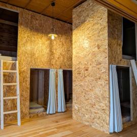 おかえりヒュッテ, hotel v destinácii Komagane