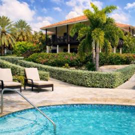 POCO POCO Villa - Poolside Golf & Beachfront Resort, hotel in Dorp Sint Michiel
