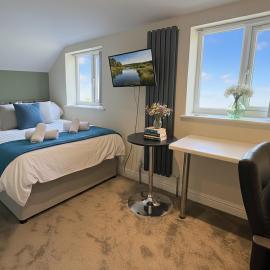 Easy Walk to Addenbrookes Spacious 1 bed Apartment, hotel in Cambridge