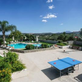 Villa Anna with Private Pool, Play area & BBQ, 5km from the Beach, хотел в Astérion