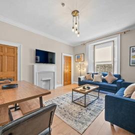 Castle Terrace Stylish Victorian Townhouse in the Heart of Stirling
