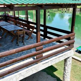 Laki House Skadar lake, hotel in Železnička Stanica Zeta