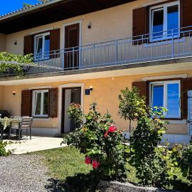 2 Bedroom Lovely Home In Grizane
