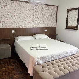 Hospedaria Gãstehaus Enzian, hotel in Treze Tílias