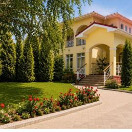 Коттедж Иссык Куль, hotel i Bulan Sogottuu