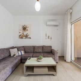 Sandy Beach Apartment 2BR with Patio by PikHost