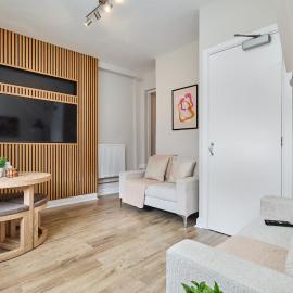 Cosy Two Bed House (16BLR), hotel in Leeds