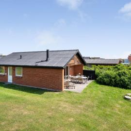 Holiday Home Dværg - 350m from the sea by Interhome