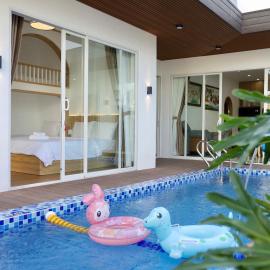 Green Jungle Villa - Phù Hợp Gia Đình Từ 10 - 20 Người Lớn & Trẻ Em - Sân BBQ Đậu Được Xe ô tô 16 chỗ- Hồ bơi riêng- 5 Phút Đi Bộ Đến Biển - 5 Phút Đến Chợ Hải Sản Phú Thuỷ- Hồ Cá Koi