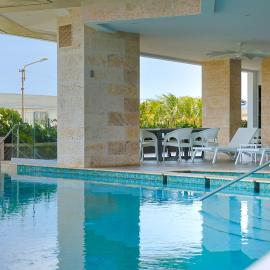 2 BR Oceanview Condo Coral Shell 3e, hotel in Oranjestad