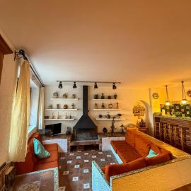 Casa rural entera en Parque Natural de los Puertos, готель у місті Alfara de Carles