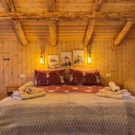 Maso Al Pino - 4 People - 1 Room - Trentino, hotel in Primiero