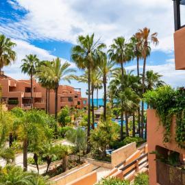 LGDA-E7 Primera línea de playa, Spa y experiencias VIP, hotel v destinaci Estepona
