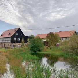 Ferienhof Saalendorf, отель в городе Гросшёнау