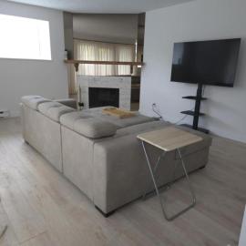 Family Friendly 2 Bedroom Townhouse with Full Kitchen in Downtown Vancouver