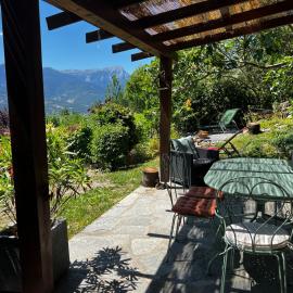 MAISON DES VIGNES, hotell i Embrun