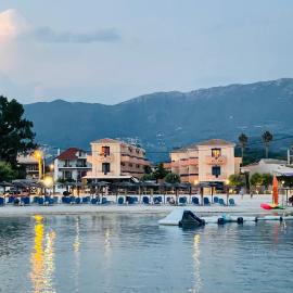 Akroyiali Resort, ξενοδοχείο στη Βασιλική