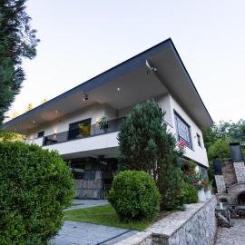 Tarčin में, होटल Villa Eterna