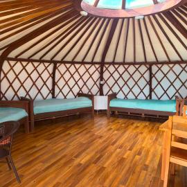King Terelj Resort, Single Bed in Shared Yurt, hotel a Nalayh