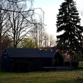 Puriņmalas - klusa, mierīga atpūta diviem ar pirti、Mazsalacaのホテル