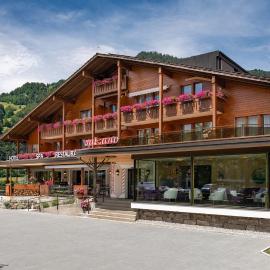 SALZANO Hotel - Spa - Restaurant، فندق في إنترلاكن
