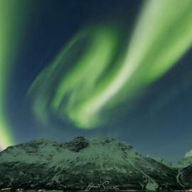 Indre Berg에 위치한 호텔 Seaview apartment between Lyngen Alps and Tamok