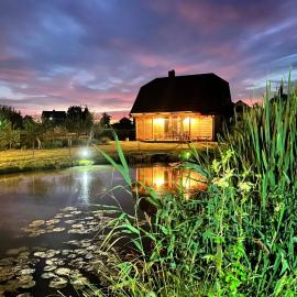 Życie- Roztocze Domek ze stawem i rzeką, hotel v destinaci Zamość