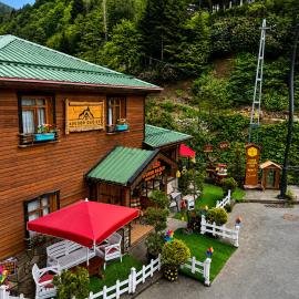 Ayder Avusor Hotel, hotell sihtkohas Ayder Yaylasi