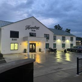 The Hermitage Inn, hotel v destinácii Petersburg
