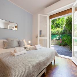 CasaViva- Cozy Patio Flat in Camogli, hotel en Camogli