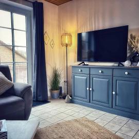 Kleine Muschelbude Ferienwohnung mit Balkon und Wallbox in Neßmersiel