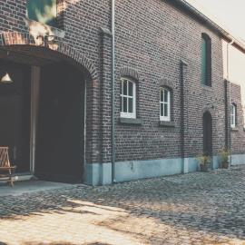 Neerhof, hotel sa Neerlinter
