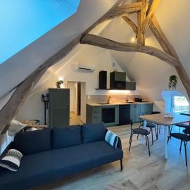 Le Nid - Pause en Berry, hotel in Vignoux-sur-Barangeon