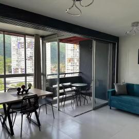Amplio y Moderno - Apto 3 hab con piscina y balcón