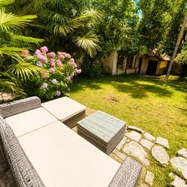 Casa Flower Lakeview Country House e Big Garden