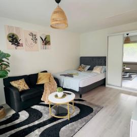 Helmi Haven Modern Studio Myyrmäki 15 min to Airport