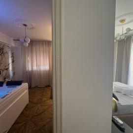 BEDBLUESKY-Sparklingsuite nel centro di Dolceacqua, hotel u gradu 'Dolceacqua'