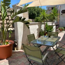 Casa Chìa, Hotel in Carbonia