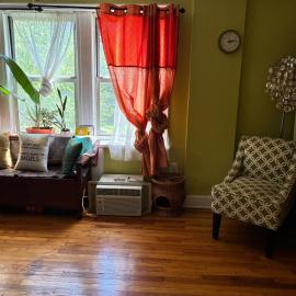 Tranquil one bedroom in beautiful North Riverdale