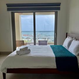 Beachfront Apartment at Playa Escondida Marina, hotel in María Chiquita