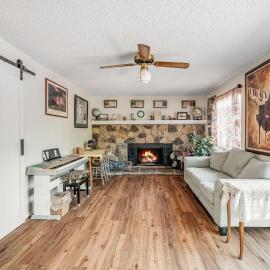 Spacious 3 BR Mountain View Home Colorado Springs