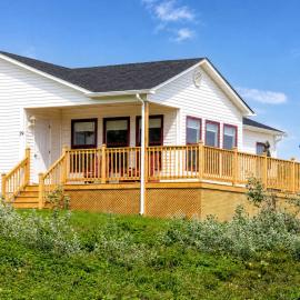Spectacular Ocean View Bungalow，特威林蓋特的飯店