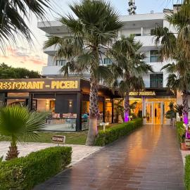 Resort Freskia, מלון בוליפוייה