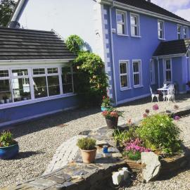 Five Oaks Bed & Breakfast with free parking, tranquil setting