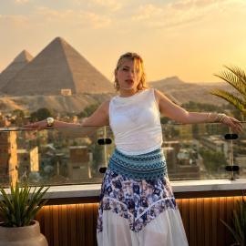 Crowne Pyramids View inn, hótel í Kaíró