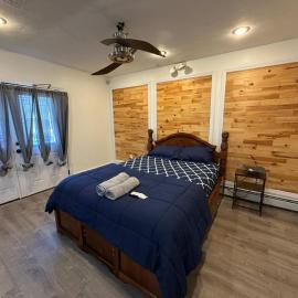 Private Studio near Downtown Worcester, hotel en Worcester