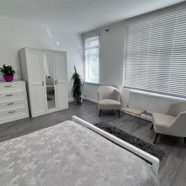 Watford Junction Stay