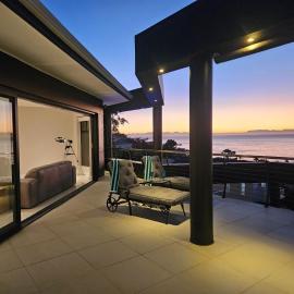 Sugar Beach Penthouse, Sleeps 6 with private pool