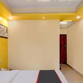 Hotel O Comfort N Cozy, Hotel in Thākurdwari